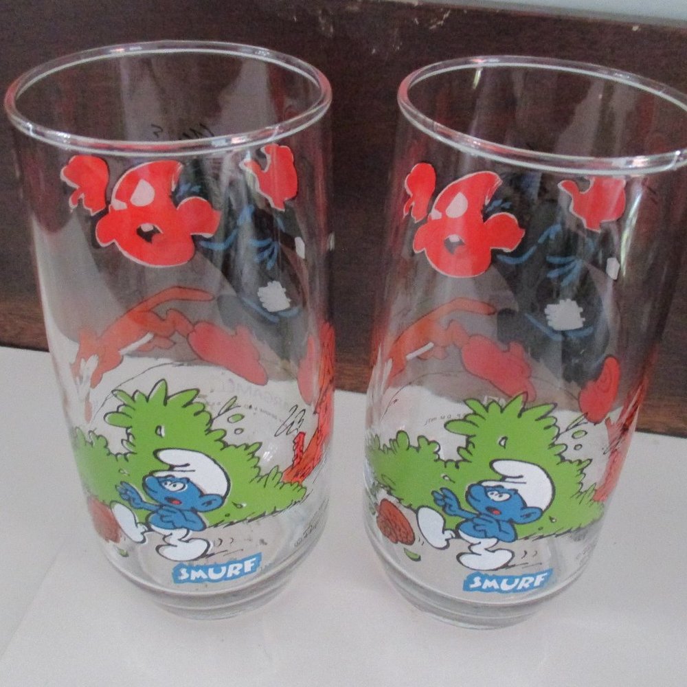 Vintage Smurf Glasses set of 2 Gargamel and Azrael Hardee's 1982 collectible